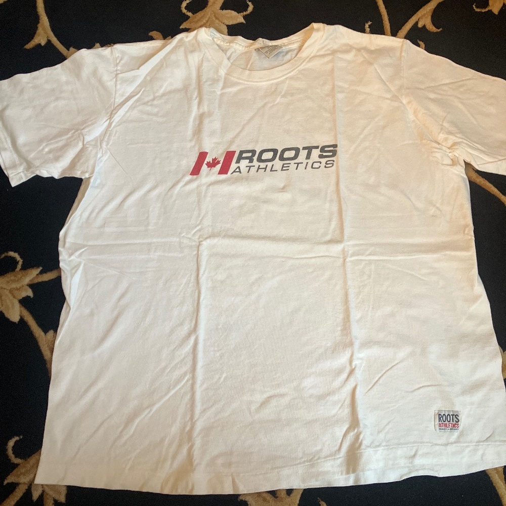 Vintage roots T-shirt from the 1990s. It’s in great shape.